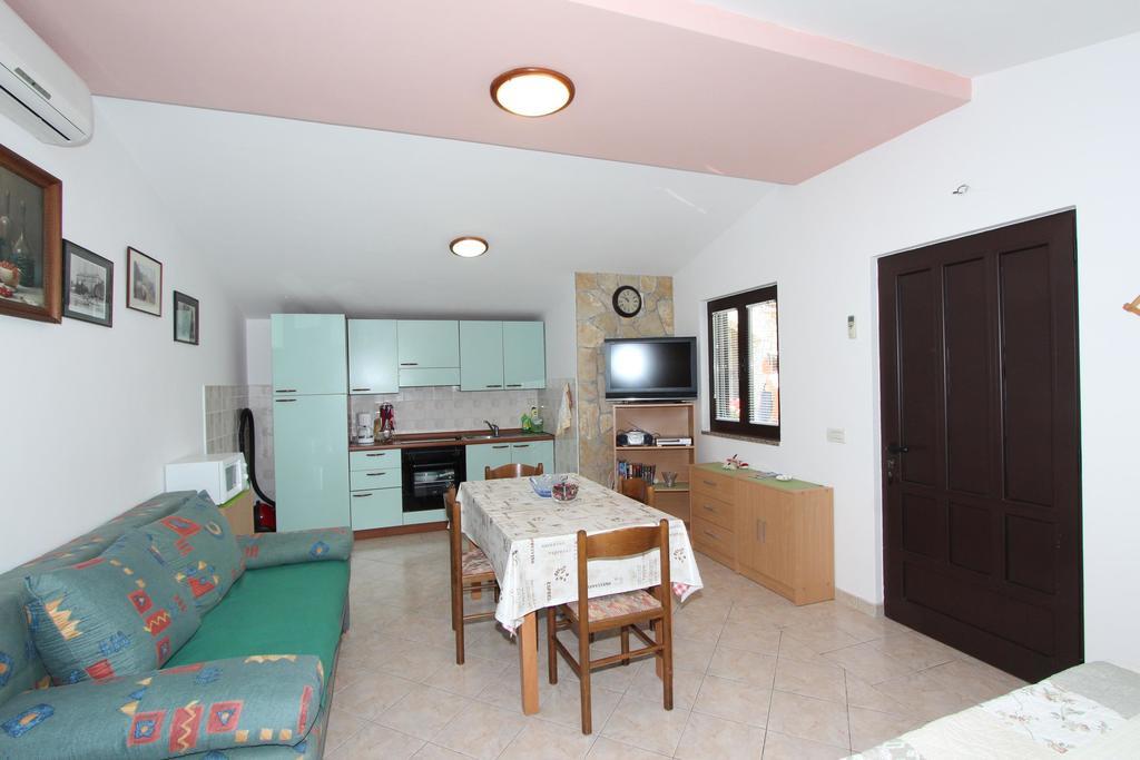 Apartments Marlina Rovinj Bagian luar foto
