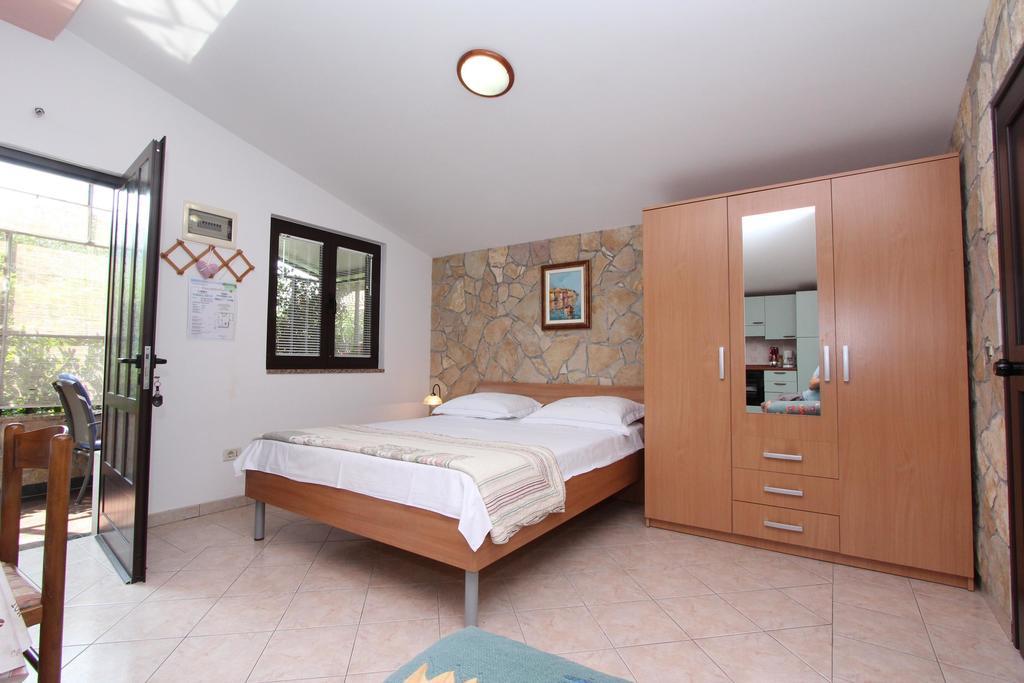 Apartments Marlina Rovinj Bagian luar foto