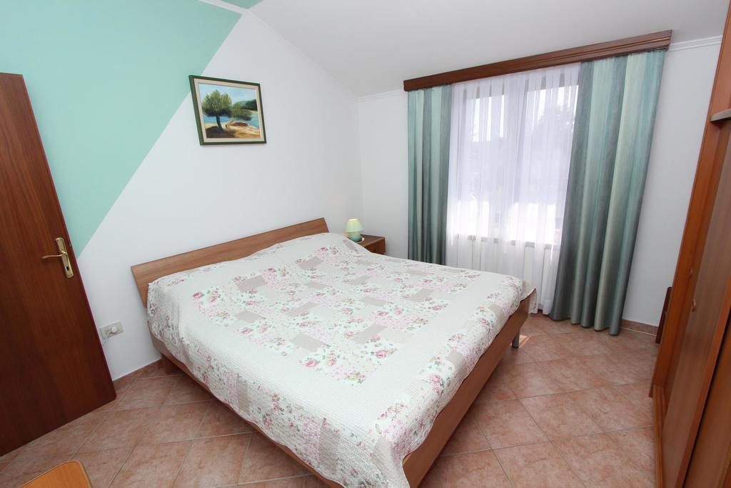 Apartments Marlina Rovinj Bagian luar foto