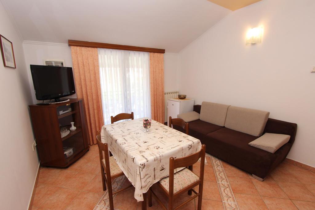 Apartments Marlina Rovinj Bagian luar foto