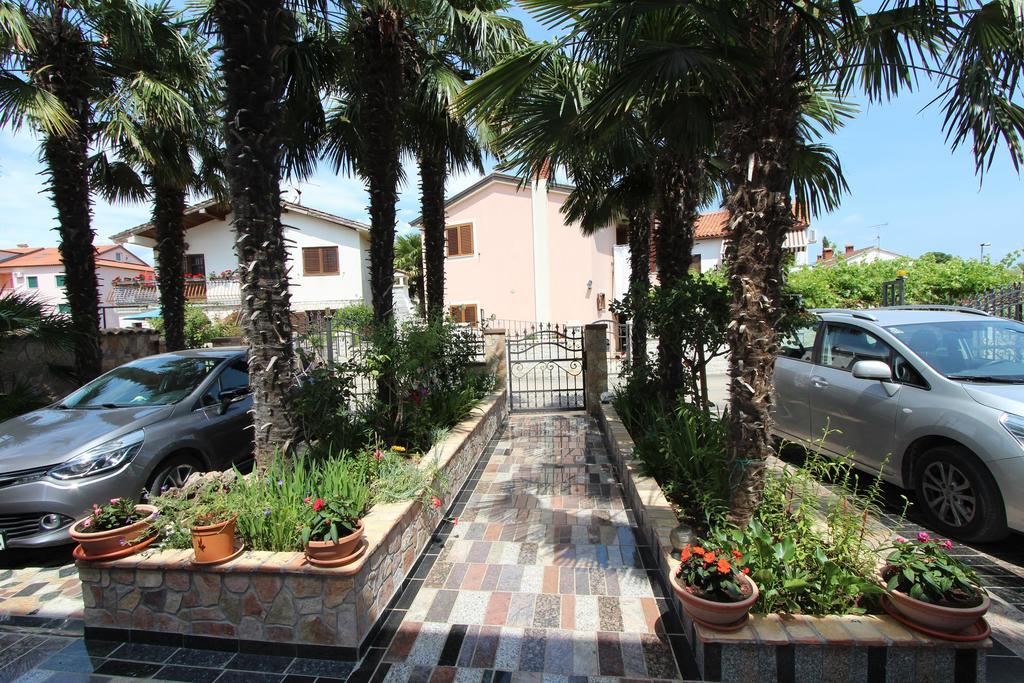 Apartments Marlina Rovinj Bagian luar foto