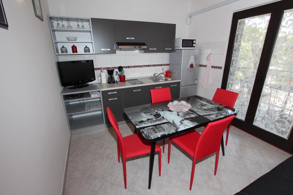 Apartments Marlina Rovinj Bagian luar foto