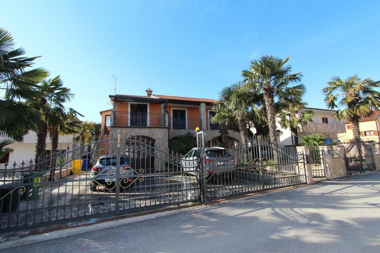 Apartments Marlina Rovinj Bagian luar foto
